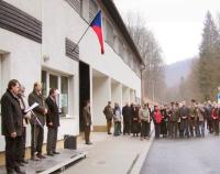 Slavnostní otevření jeskyně Výpustek v březnu 2008